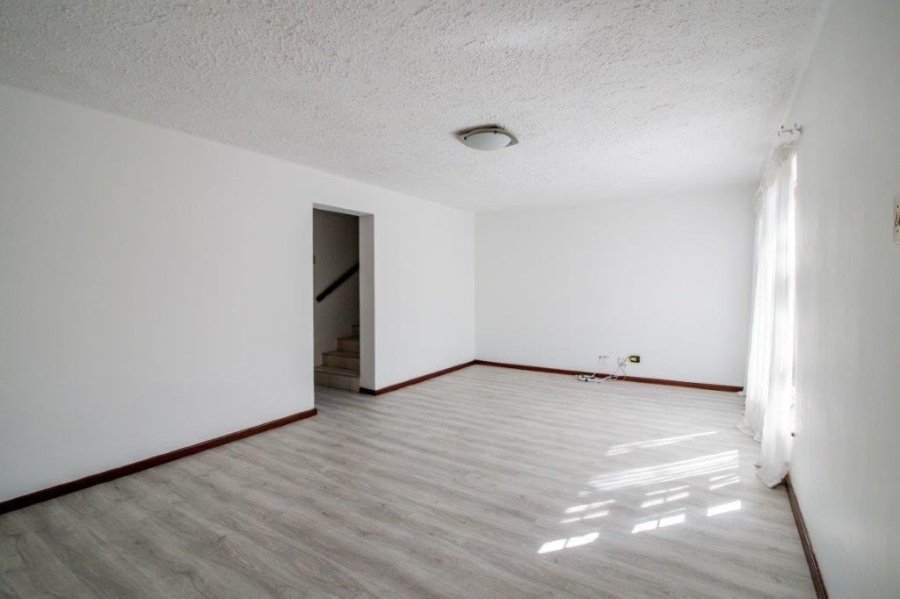 To Let 3 Bedroom Property for Rent in Beacon Bay Eastern Cape